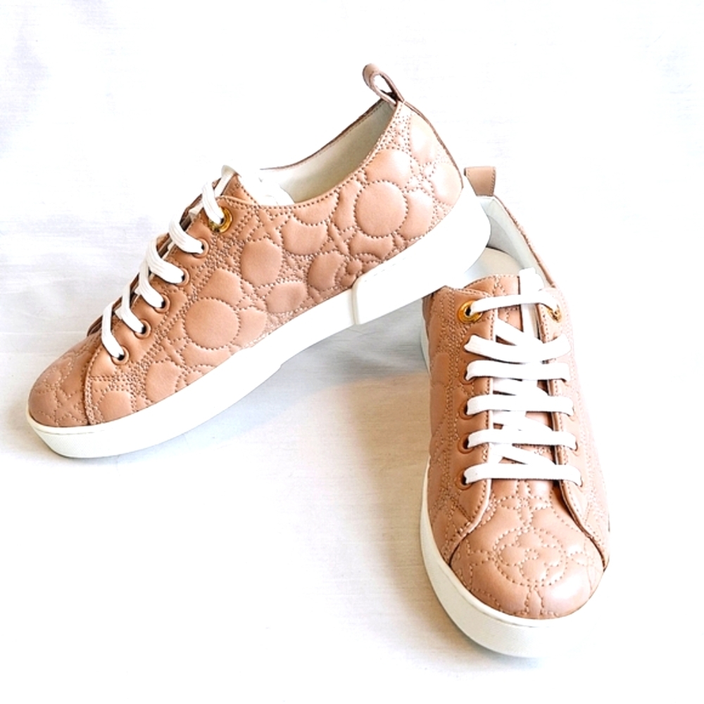 Louis Vuitton NWOT beige/pink leather sneakers